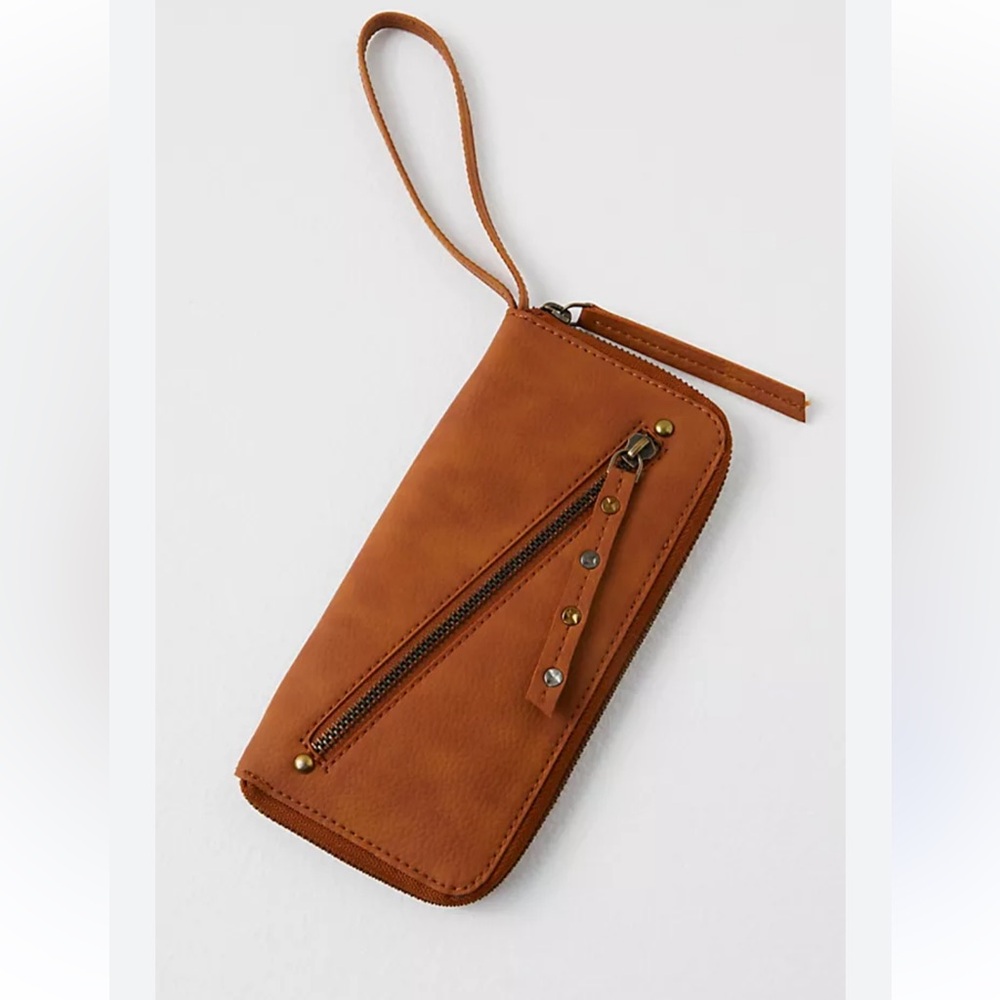 Free People Vegan Leather Distressed Wristlet Wallet – Cognac Brown Zip Around